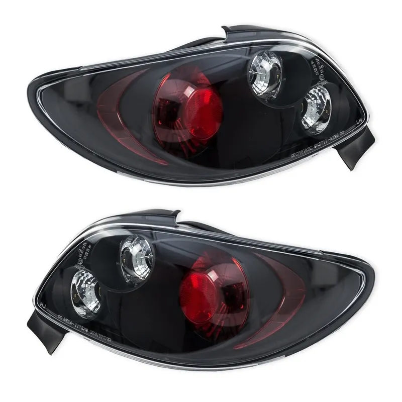 Begrenztes Angebot Design Rückleuchten SET Schwarz Rot Klarglas passt für Peugeot 206 CC nur Carbio