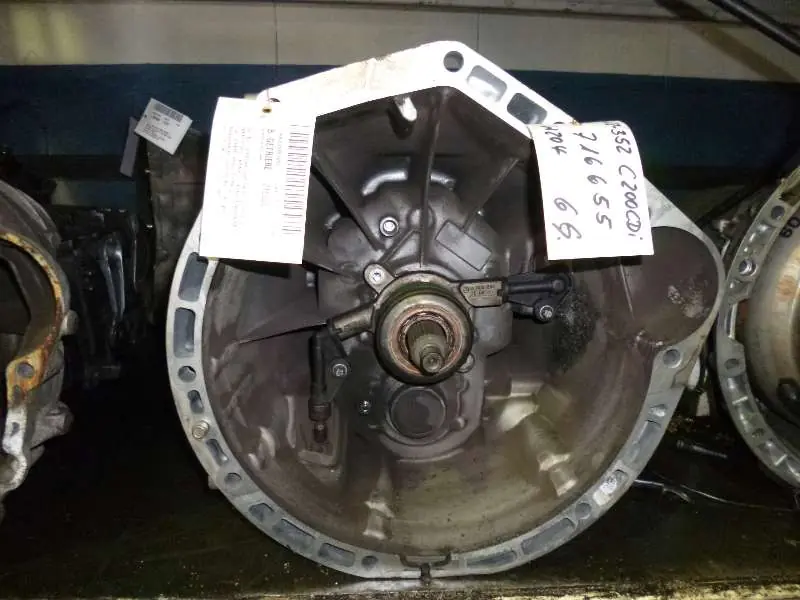 Getriebe und Differential gebraucht MERCEDES-BENZ C-KLASSE(W204)AB3/07 Baujahr 2008 Rabatt