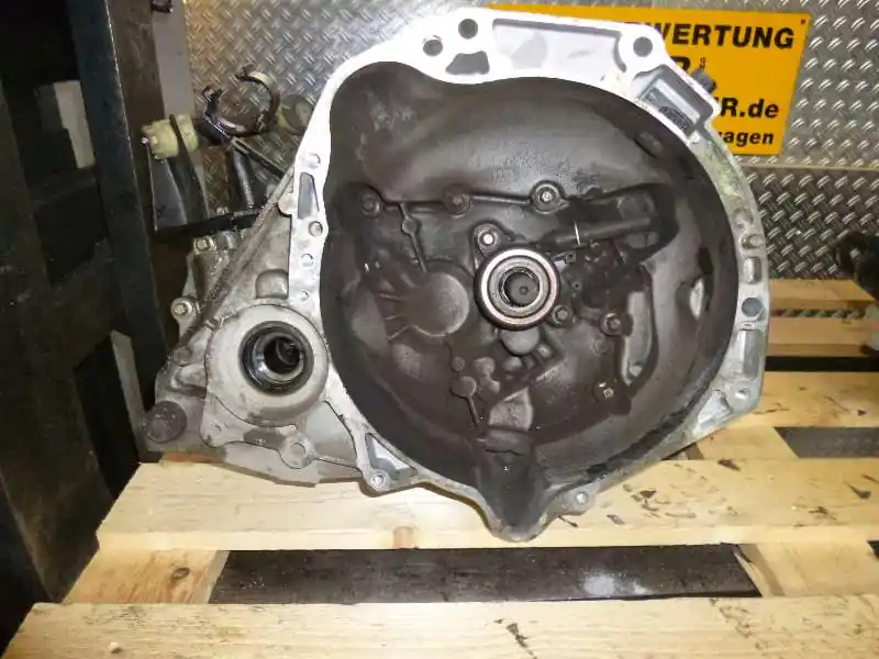 Neu Getriebe und Differential gebraucht NISSAN MICRA (K12E,AB11/02) Baujahr 2004