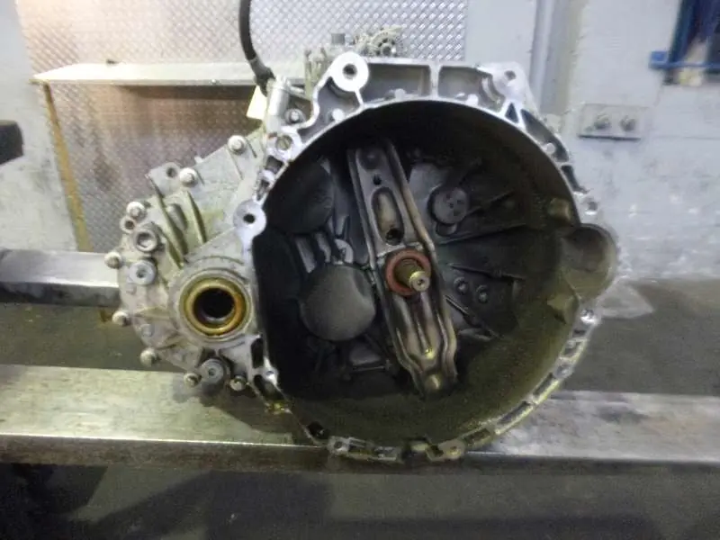 Geprüft Getriebe und Differential gebraucht MINI MINI (R56) Baujahr 2013