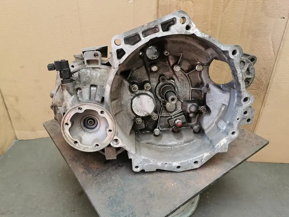 Aktuell Getriebe und Differential gebraucht SKODA OCTAVIA LIM/COMBI Baujahr 2000