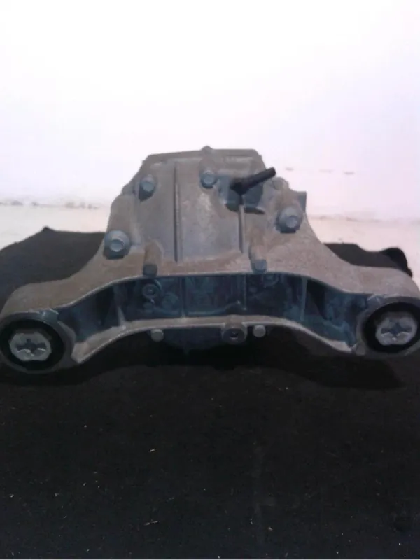 Bestseller Getriebe und Differential gebraucht VW TOUAREG (7P5) Baujahr 2011