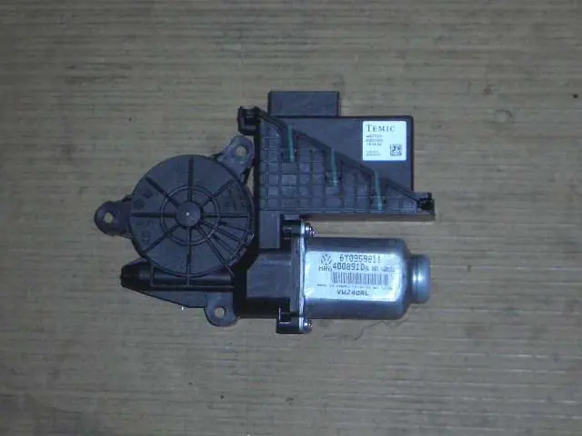 Begrenztes Angebot Hilfsmotoren,-Pumpen gebraucht VW POLO (9N3) Baujahr 2007