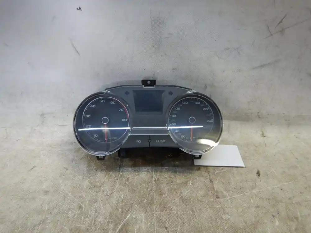 Preiswert Armaturen gebraucht SEAT IBIZA Baujahr 2013