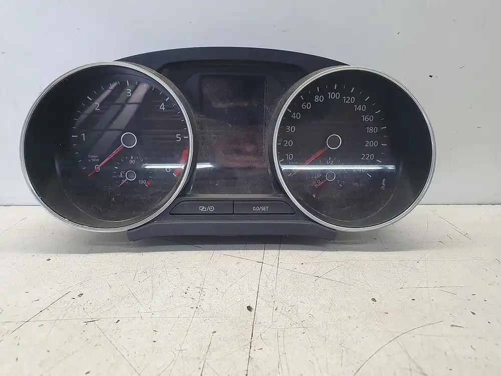 Direktkauf Armaturen gebraucht VW POLO (6C) Baujahr 2014