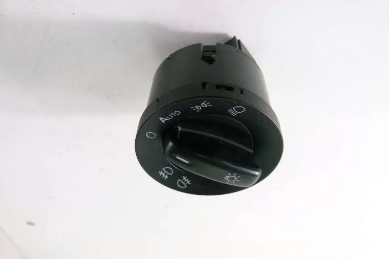 Highlight Armaturen gebraucht VW CADDY (2KA/2KB) Baujahr 2009
