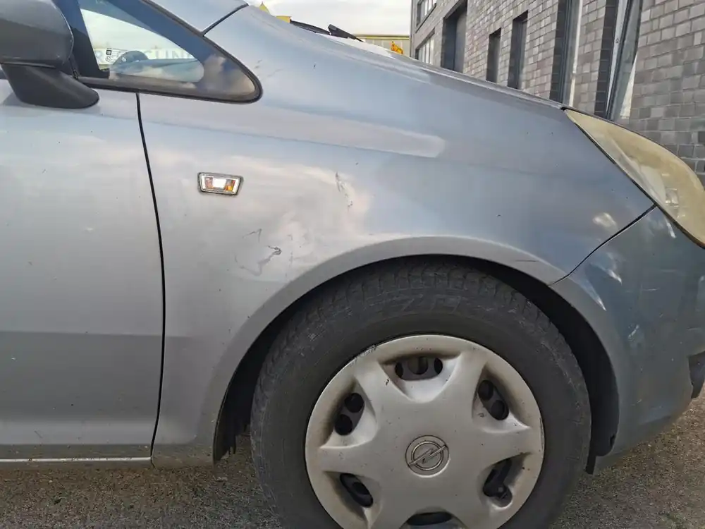 Neu Im Sortiment Kotflügel gebraucht OPEL CORSA D AB 10/06 Baujahr 2008