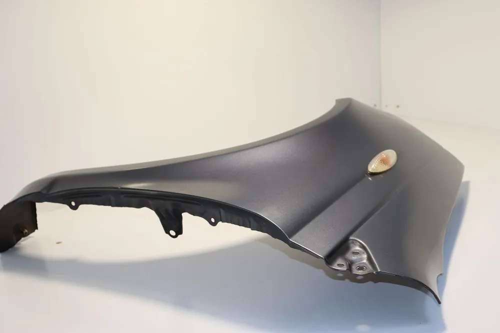 Billig Kotflügel gebraucht TOYOTA YARIS Baujahr 2005
