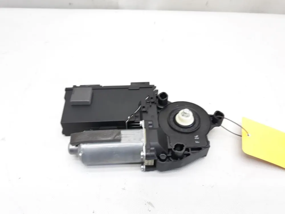 Aktuell Sonstiges gebraucht VW PHAETON (3D,AB 4/02) Baujahr 2014