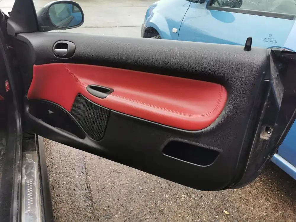 Mega-Angebot Sonstiges gebraucht PEUGEOT 206 CC (CABRIO) (2D) Baujahr 2002