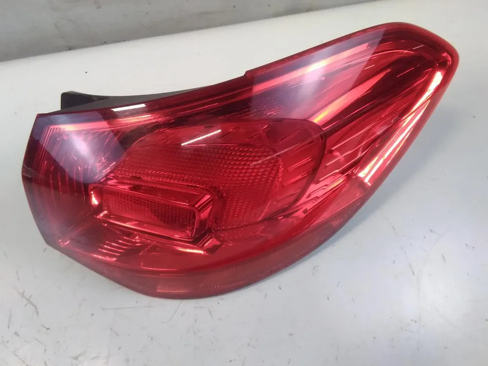 Sonstiges gebraucht OPEL ASTRA J LIM/CARAVAN Baujahr 2011 Jetzt Bestellen